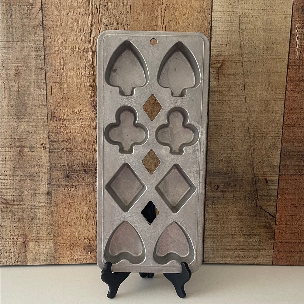 Vintage Wear-Ever Cards Suit Muffin Cupcake Pan Mold Model #2798 ♠️♥️♣️♦️